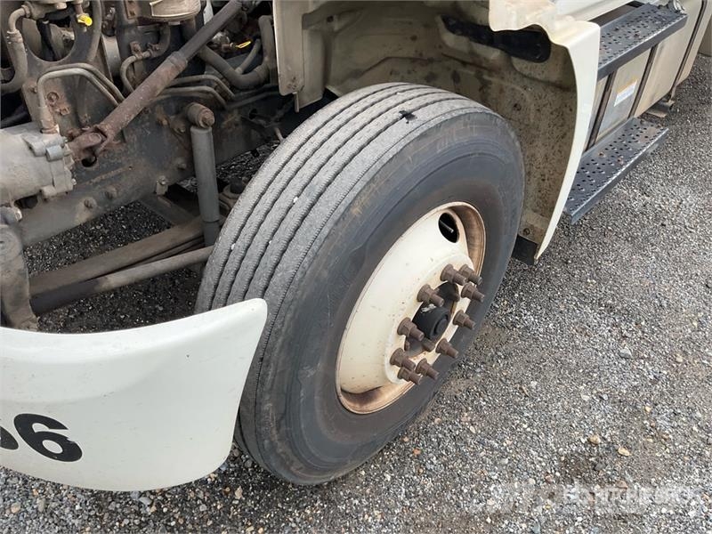Hino 268 탑차 트럭