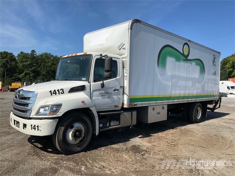 Hino 268 탑차 트럭