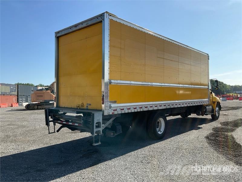 Hino 268 شاحنات ذات هيكل صندوقي