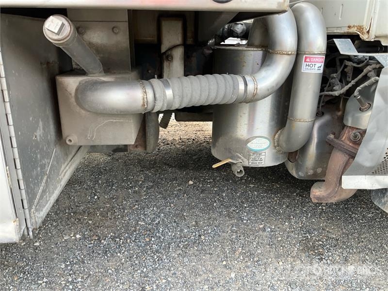 Hino 268 Slamsuger