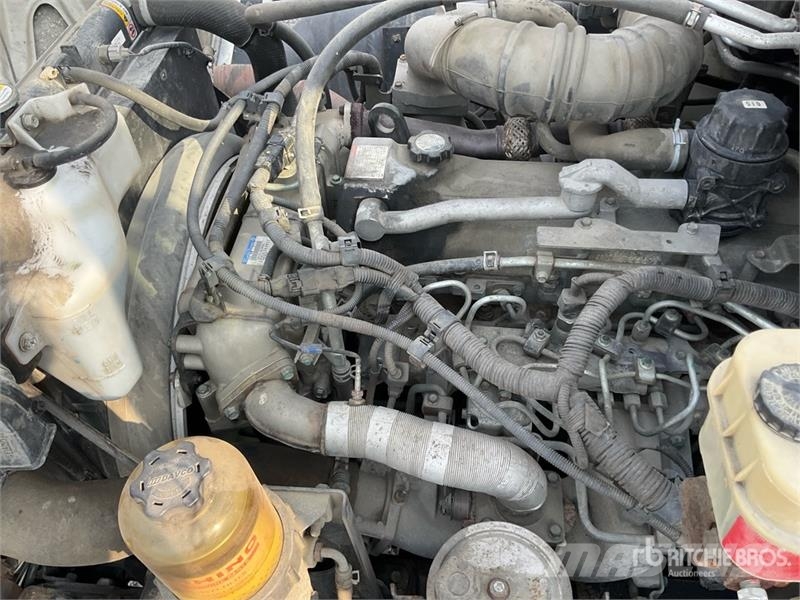 Hino 268 Camion Fourgon