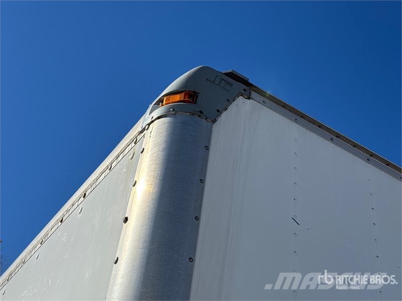 Hino 268 Bakwagens met gesloten opbouw