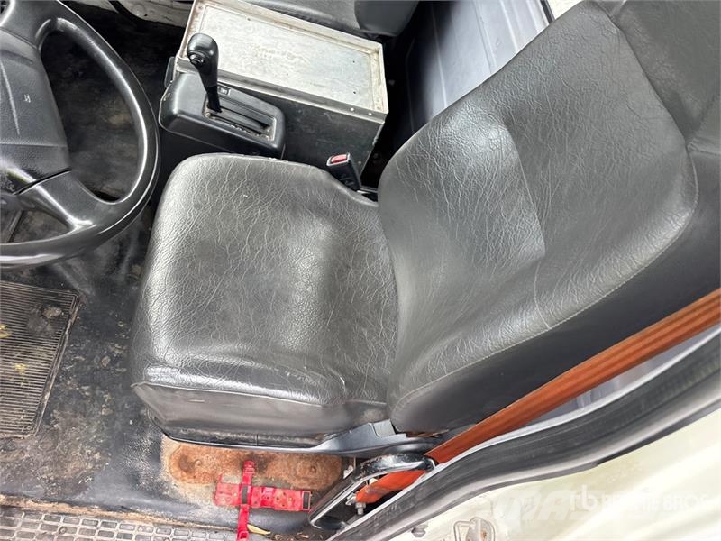Hino 268 Cabines e interior