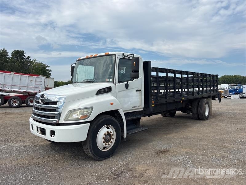 Hino 268 4x2 Flatbed Truck Lastbil med lad/Flatbed