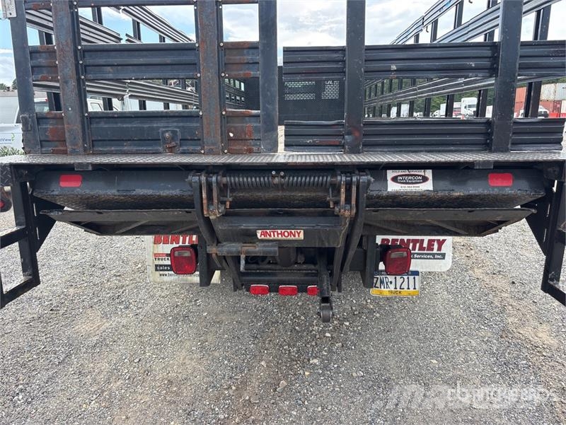 Hino 268 4x2 Flatbed Truck Lastbil med lad/Flatbed