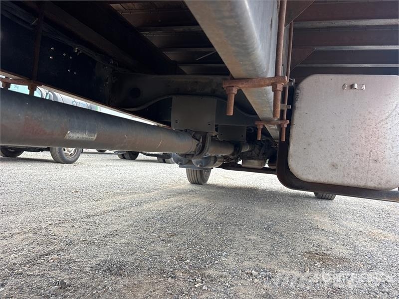 Hino 268 4x2 Flatbed Truck Lastbil med lad/Flatbed