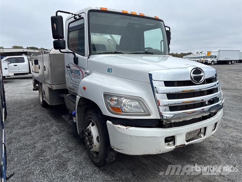 Hino 268 Portable Restroom Service Truck Ostali kamioni