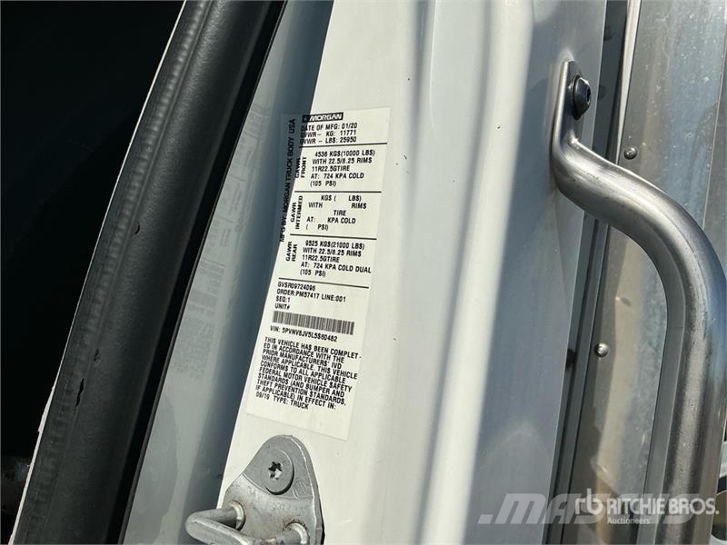 Hino 338 Camiões caixa temperatura controlada