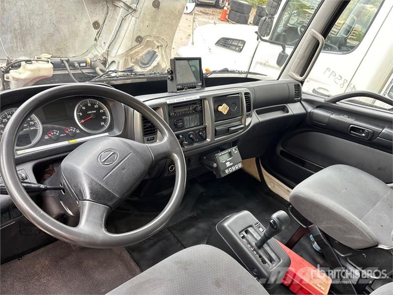 Hino 338 Kravas automašīnas - refrižeratori