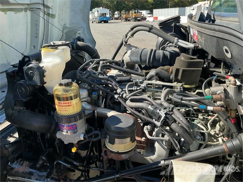 Hino 338 Camiões caixa temperatura controlada