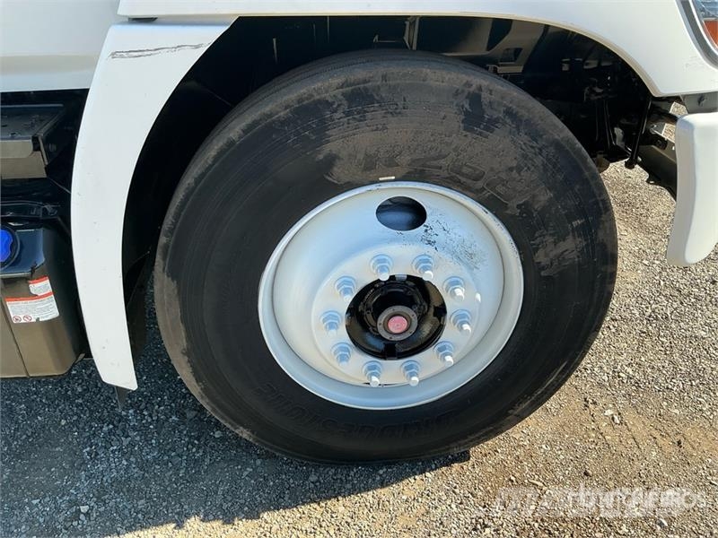 Hino 338 Camiões caixa temperatura controlada