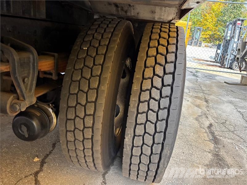 Hino 338 Kravas automašīnas - refrižeratori