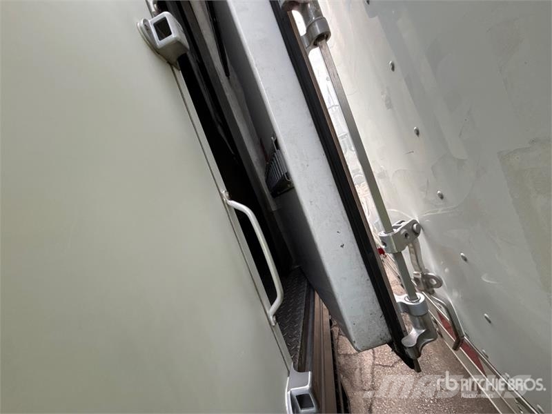 Hino 338 Kravas automašīnas - refrižeratori