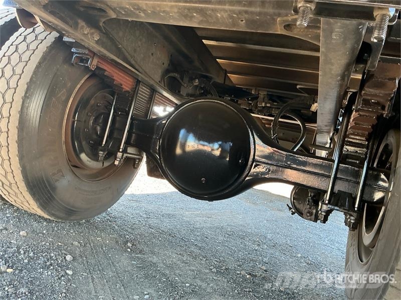 Hino 338 Camiões caixa temperatura controlada