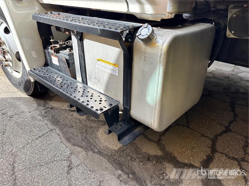 Hino 338 Kravas automašīnas - refrižeratori