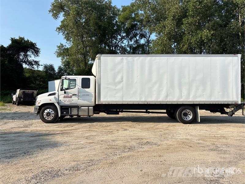 Hino L6 4x2 Sleeper Van Truck 탑차 트럭