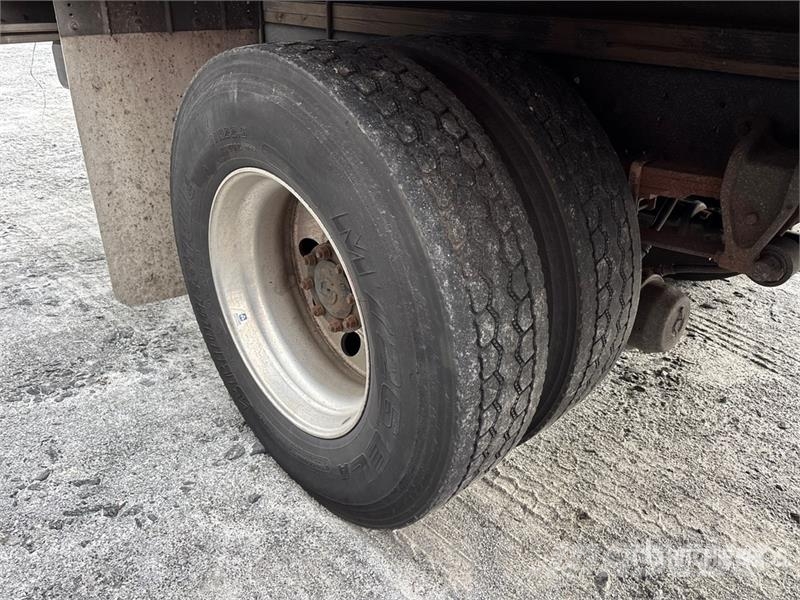 Hino L6 4x2 Van Truck Tovornjaki zabojniki