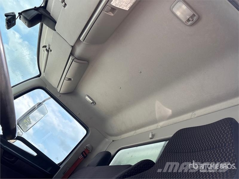 Hino L6 4x2 Van Truck Φορτηγά Κόφα