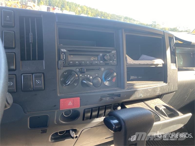 Hino S4 4x2 Van Truck Box trucks