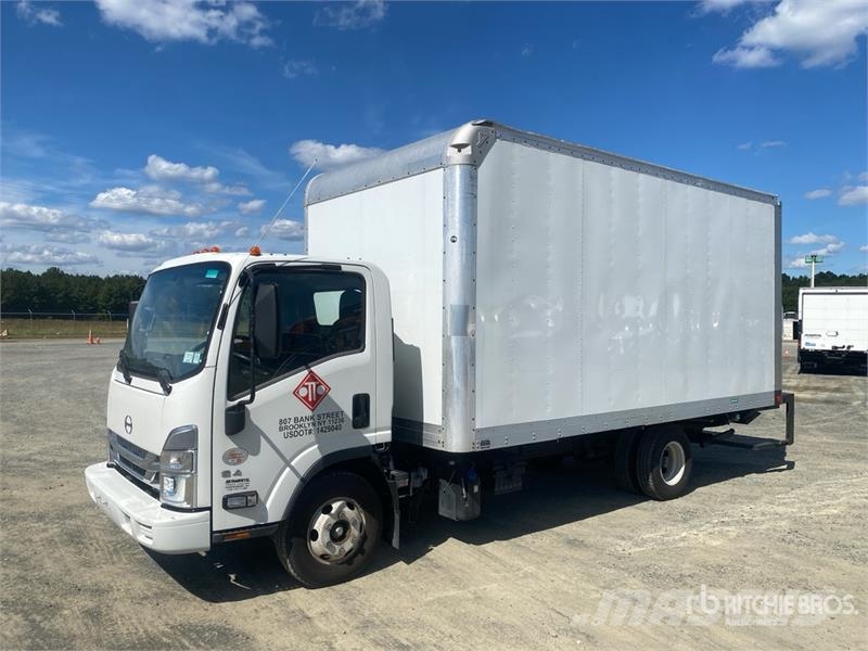 Hino S4 4x2 Van Truck Box trucks