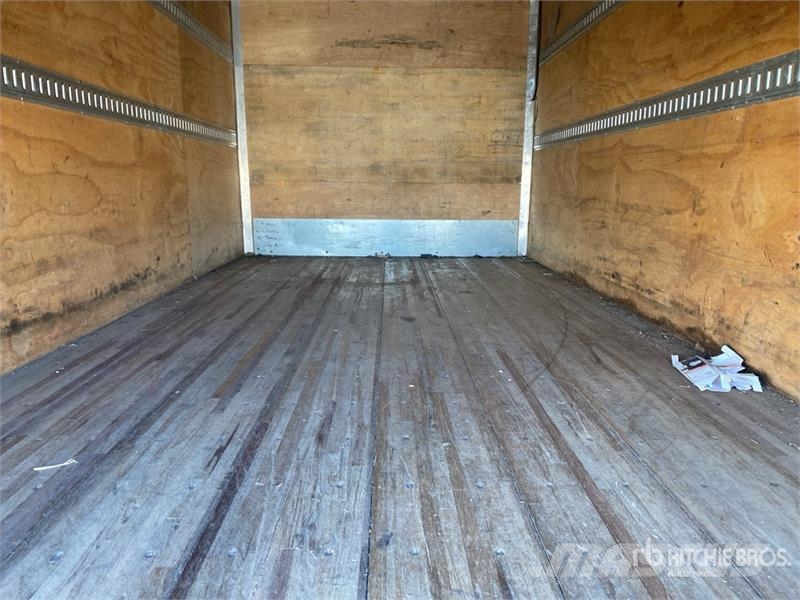 Hino S4 4x2 Van Truck Box trucks