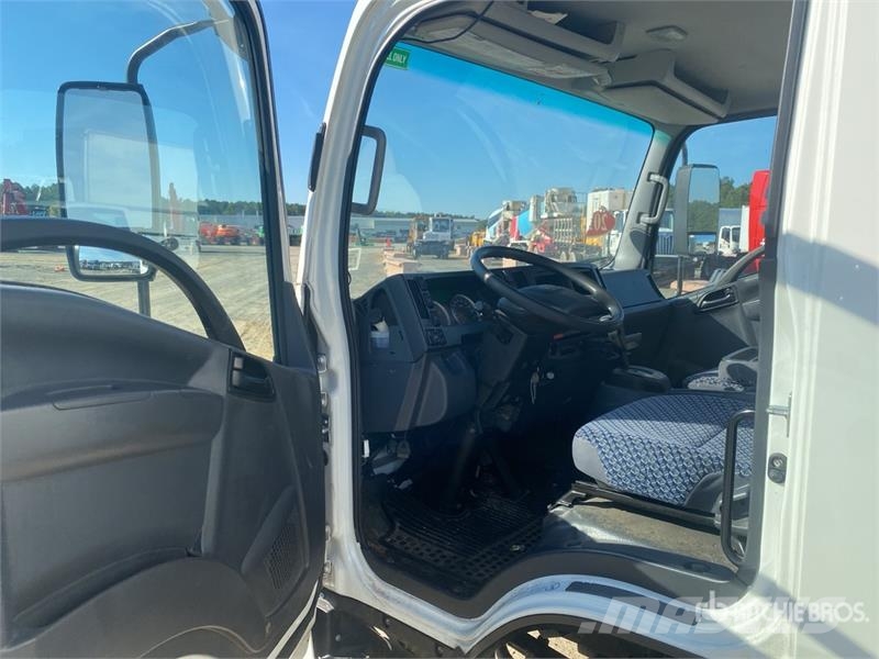 Hino S4 4x2 Van Truck Box trucks