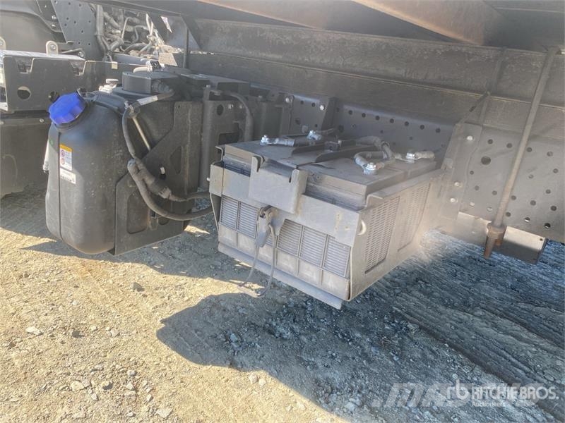 Hino S4 4x2 Van Truck Box trucks