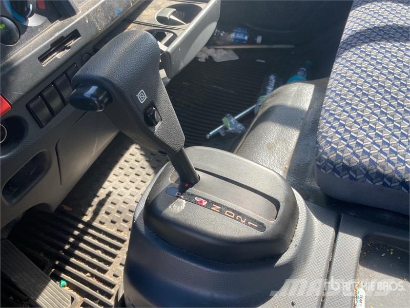 Hino S4 4x2 Van Truck Box trucks