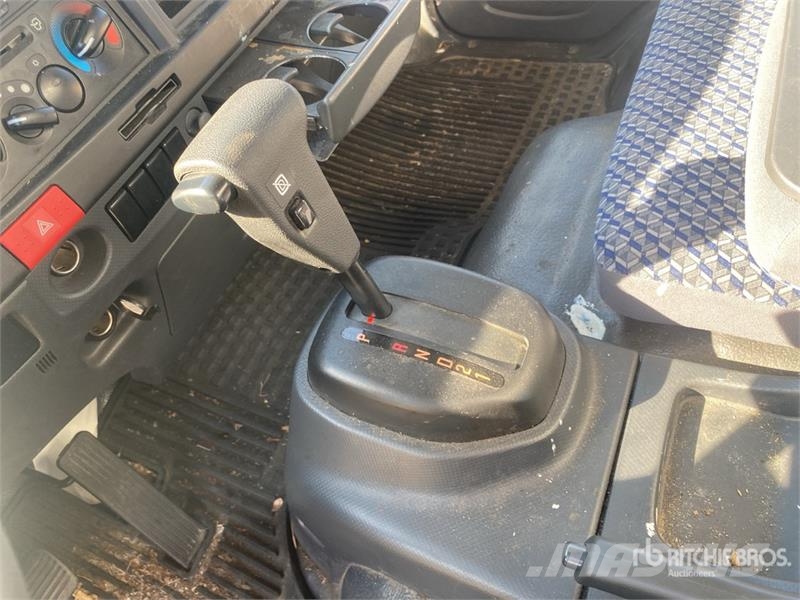 Hino S4 4x2 Van Truck Box trucks
