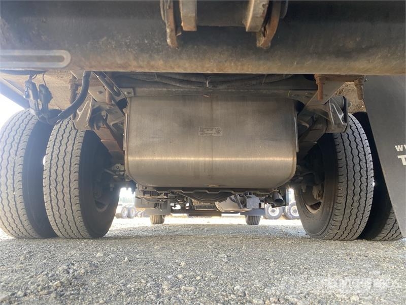 Hino S4 4x2 Van Truck Box trucks