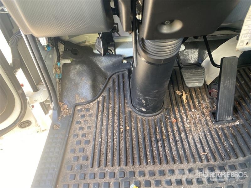 Hino S4 4x2 Van Truck Box trucks