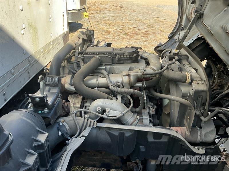 Hino XJC740 4x2 Van Truck Box trucks
