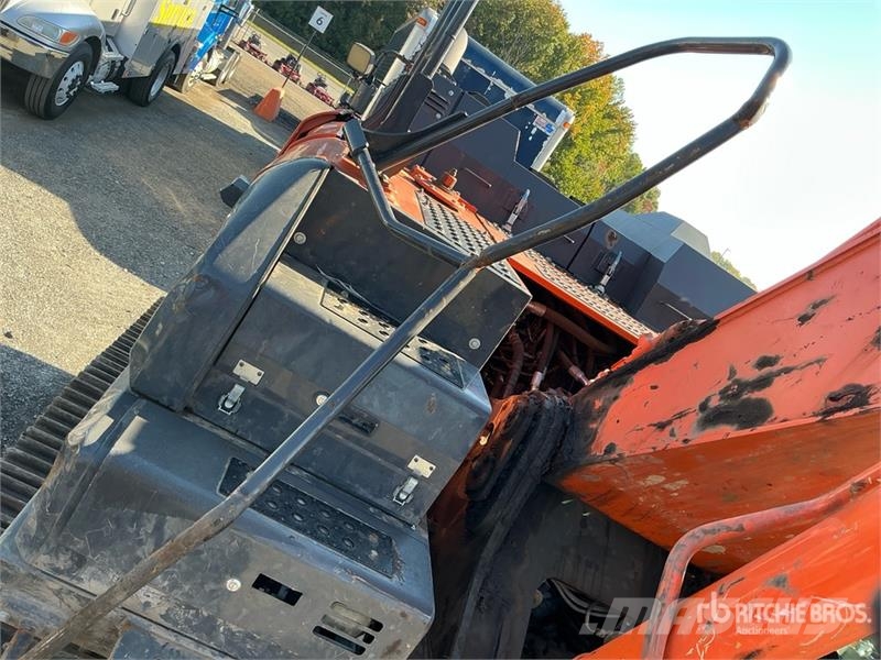 Hitachi ZX300LC-6 Tracked Excavator Lánctalpas kotrók