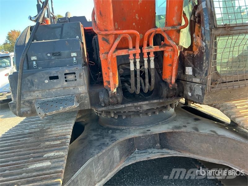 Hitachi ZX300LC-6 Tracked Excavator Lánctalpas kotrók