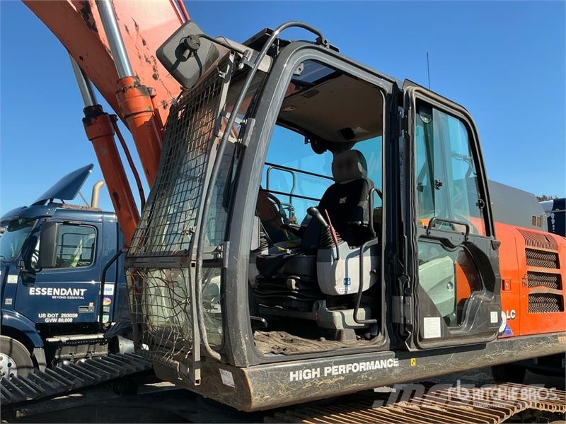 Hitachi ZX300LC-6 Tracked Excavator Lánctalpas kotrók