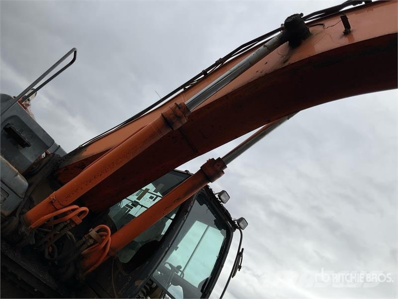 Hitachi ZX350LC-5N Tracked Excavator Верижен екскаватор