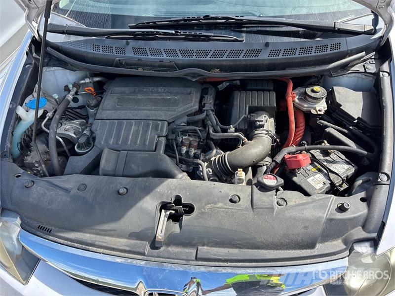 Honda Civic Hybrid Automobile (Inoperable) Avtomobili