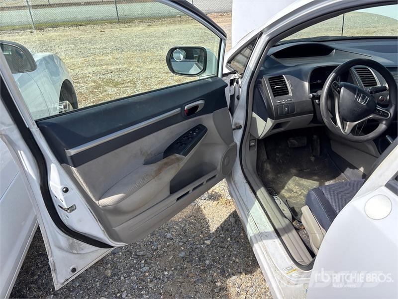 Honda Civic Hybrid Automobile (Inoperable) Avtomobili