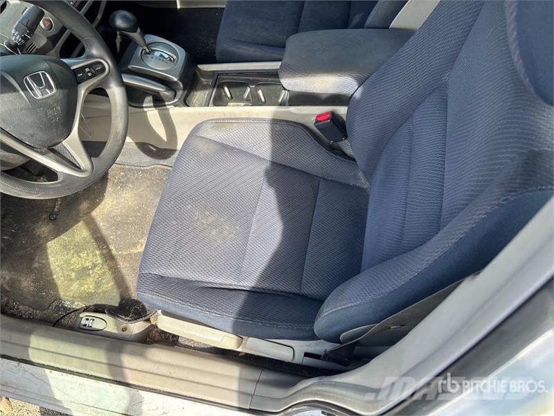 Honda Civic Hybrid Automobile (Inoperable) Avtomobili