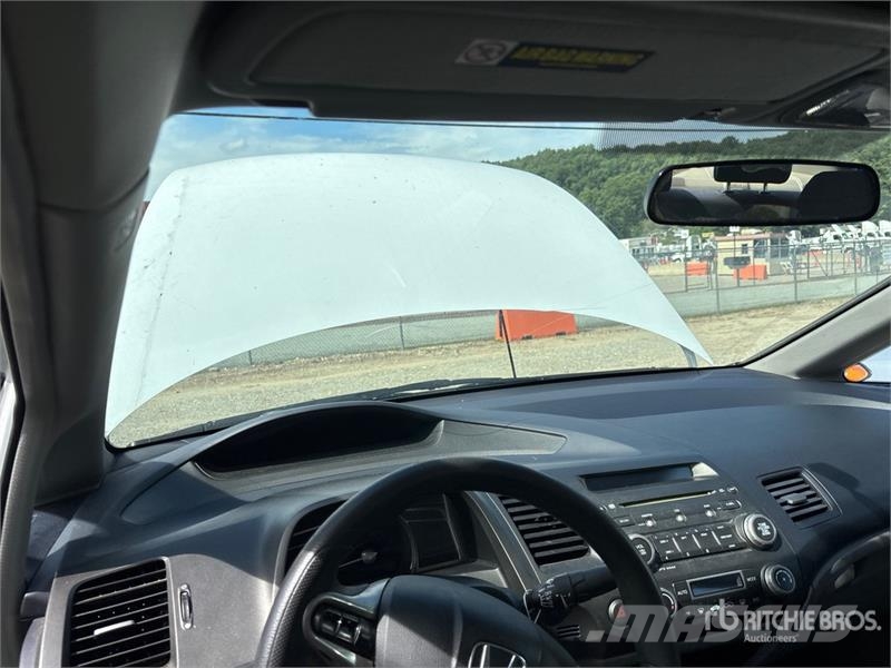 Honda Civic Hybrid Automobile (Inoperable) Avtomobili