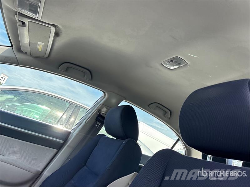 Honda Civic Hybrid Automobile (Inoperable) Avtomobili