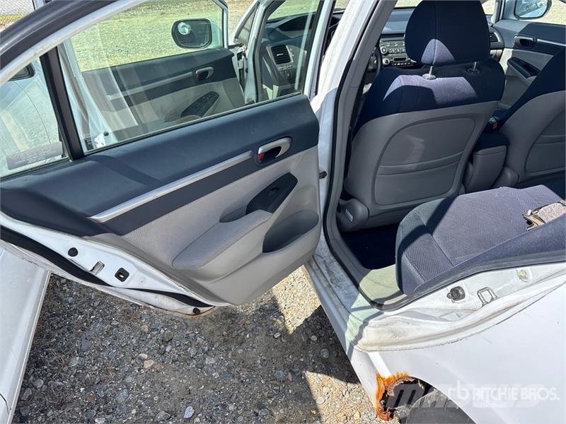 Honda Civic Hybrid Automobile (Inoperable) Avtomobili