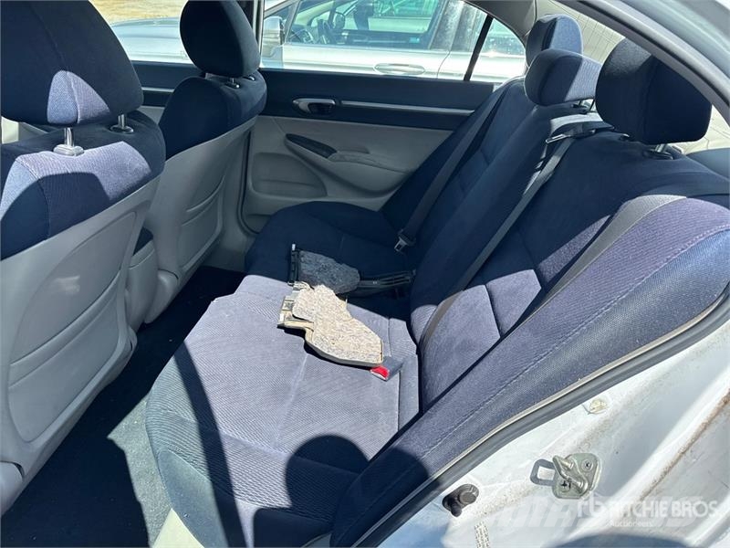 Honda Civic Hybrid Automobile (Inoperable) Avtomobili