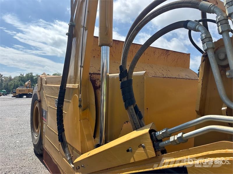 Humdinger H629 2 Tire Hydraulic Pull Scraper Kaabitsad