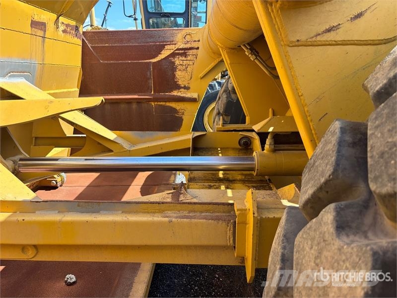 Humdinger H629 2 Tire Hydraulic Pull Scraper Kaabitsad