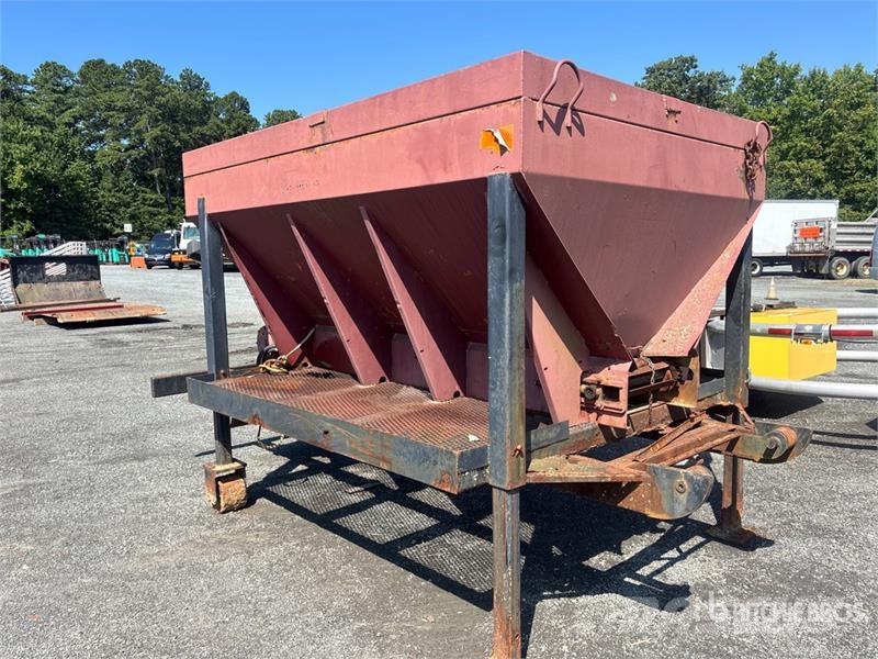 Hydraulic 12 x 8 Salt Spreader Kum ve tuz serpiciler