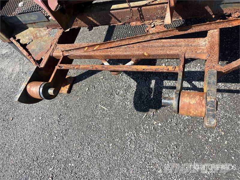 Hydraulic 12 x 8 Salt Spreader Kum ve tuz serpiciler