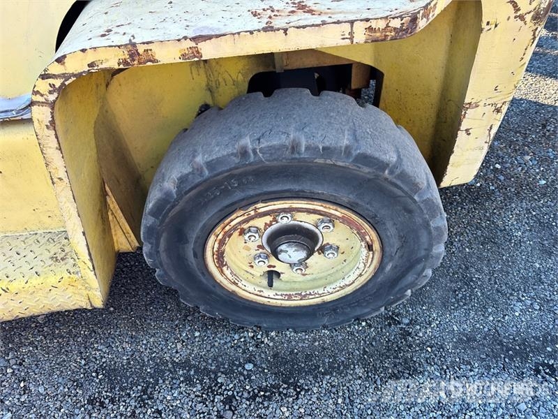 Hyster 155 15500 lb Cushion Tire Forklift شاحنات ذات رافعات شوكية - أخرى