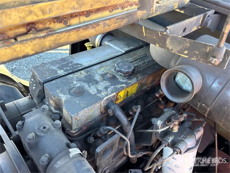 Hyster 155 15500 lb Cushion Tire Forklift شاحنات ذات رافعات شوكية - أخرى