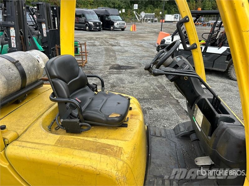 Hyster H50FT 4250 lb Cushion Tire Forklift フォークリフト - その他